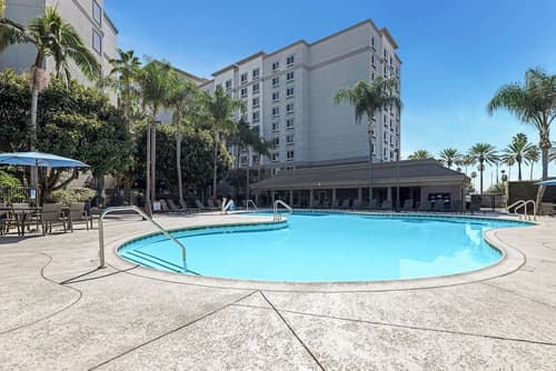 Sonesta Anaheim Resort Area, Outdoor pool