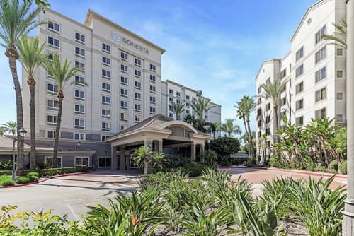 Sonesta Anaheim Resort Area, Exterior