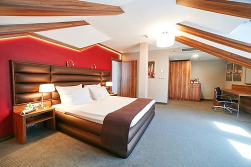 Holiday Inn Krakow City Centre by IHG, Room