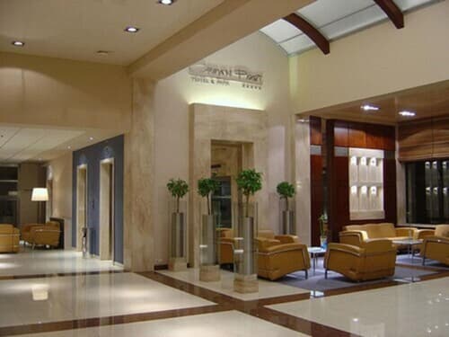 Booking Hotel & Spa, Reception