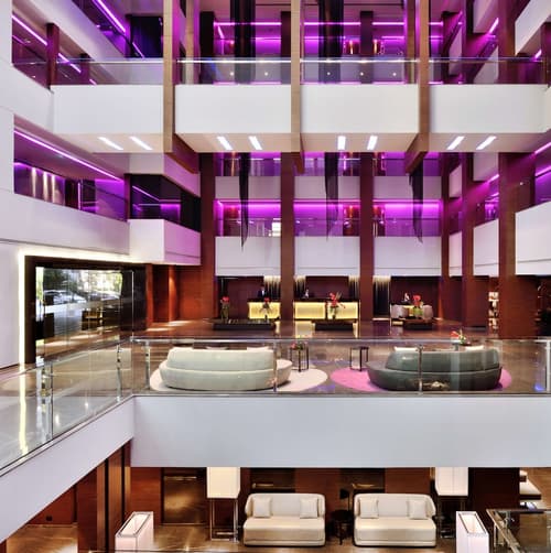 Radisson Blu Atria Bengaluru, Lobby