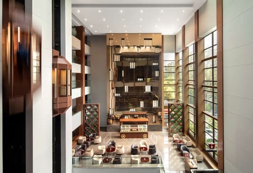 Radisson Blu Atria Bengaluru, Lobby sitting area