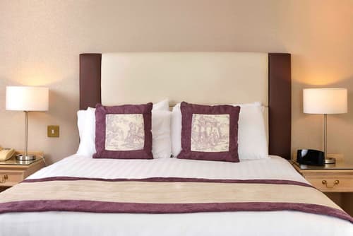 The Grand Hotel, Room