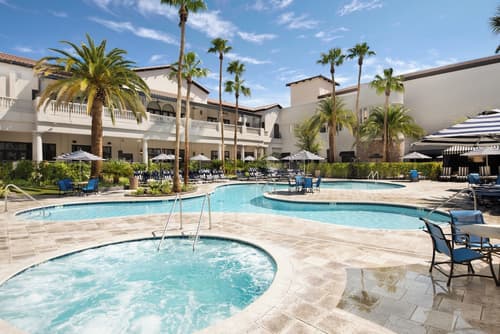 Tuscany Suites & Casino, Pool