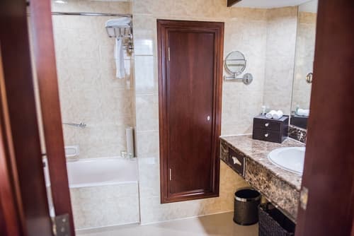 Shanghai QILU Hotel, Room