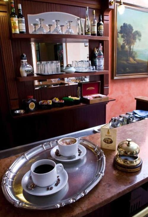 Hotel Rimini, Bar (on property)