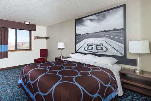 Super 8 by Wyndham Tucumcari, Room