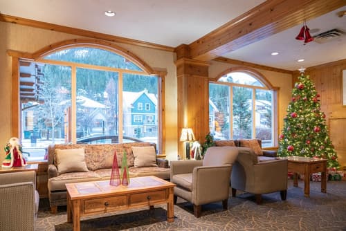 Rundlestone Lodge, Lobby sitting area