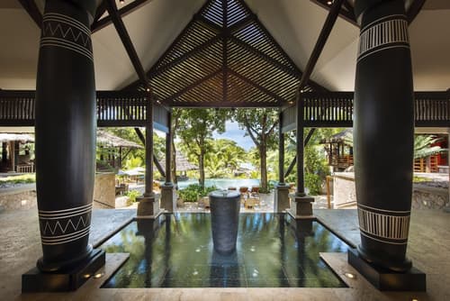 Constance Lémuria, Lobby lounge