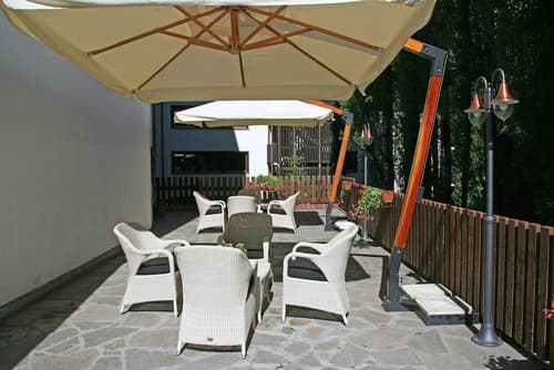 Hotel Les Jumeaux Courmayeur, Outdoor dining