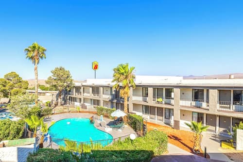 Townhouse Barstow On Historic Route 66 CA  I 15, Primary image