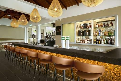 DoubleTree by Hilton Damai Laut Resort, Restaurant