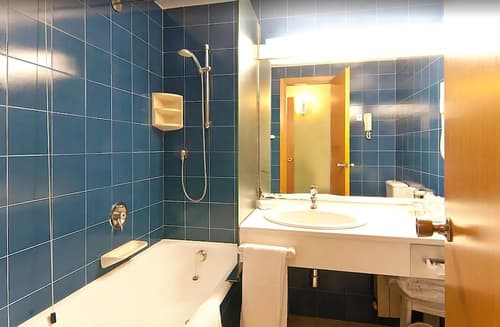 Galileo Hotel, Bathroom