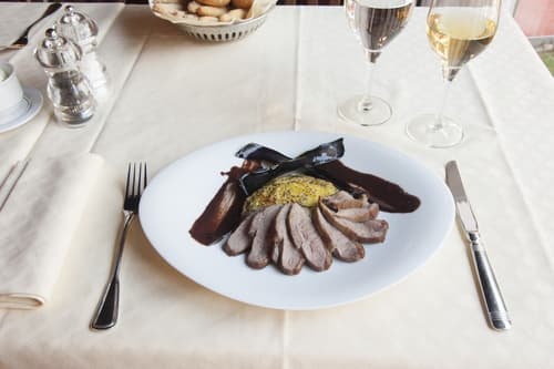 Galileo Hotel, Dining