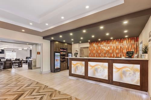 Best Western Plus Executive Inn, Lobby