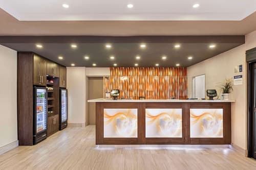 Best Western Plus Executive Inn, Lobby