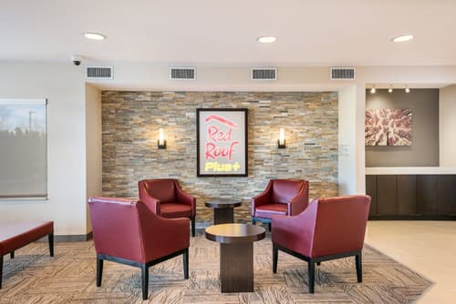 Red Roof Inn PLUS+ Boston - Logan, Lobby