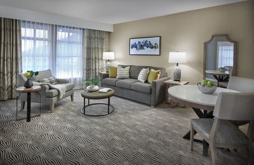 Sun Peaks Grand Hotel & Conference Centre, Living area