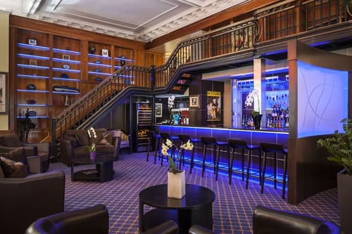 LHotel Montreal, Lounge