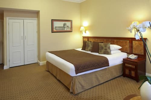 Grange Portland, Room