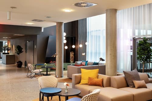 NH Köln Altstadt, Lobby