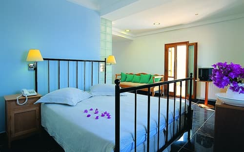 Theoxenia Caldera Hotel, Room