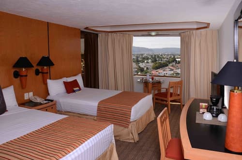 Guadalajara Plaza Ejecutivo, Room