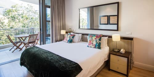 Waterfront Village, Room