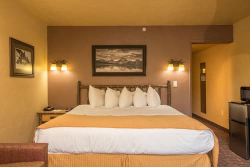 Elk Country Inn, Room