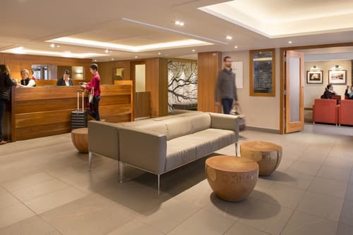 Banff Aspen Lodge, Lobby