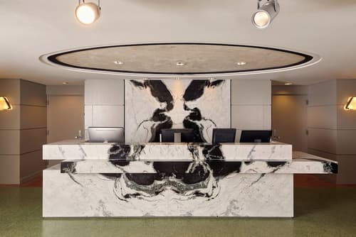 Loews Miami Beach Hotel – South Beach, Concierge desk