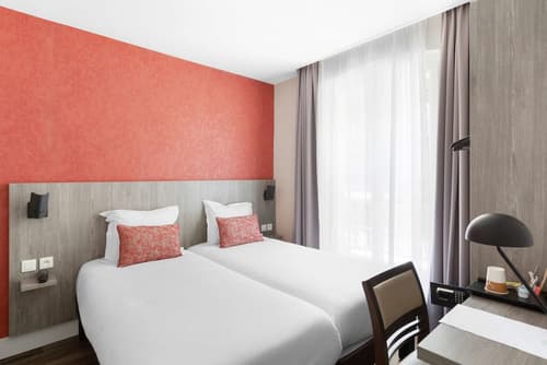 Sure Hotel by Best Western Paris Gare du Nord, Room