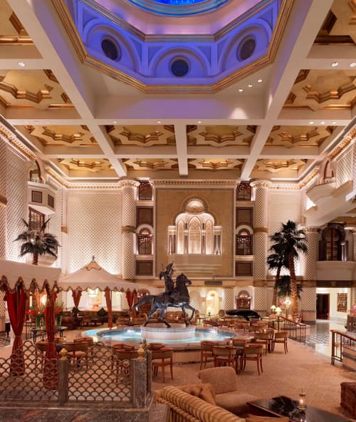 Grand Hyatt Muscat, Lobby