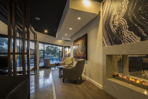 Holiday Inn Queenstown Frankton Road by IHG, Lobby sitting area