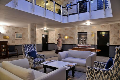 The Commodore Hotel, Lobby