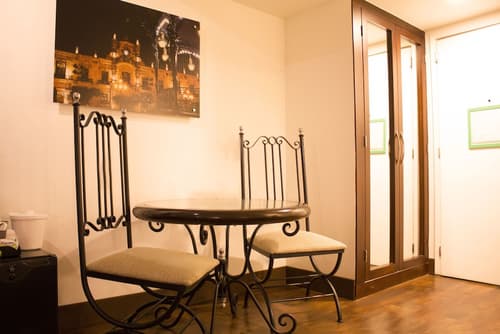 Holiday Inn Hotel & Suites Guadalajara-Centro Historico by IHG, Room