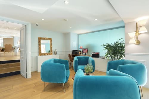 Hôtel du Cheval Blanc, Reception