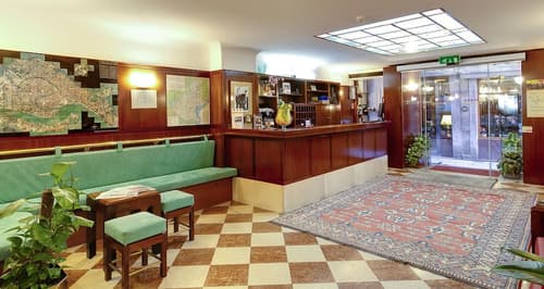 Hotel Diana, Reception