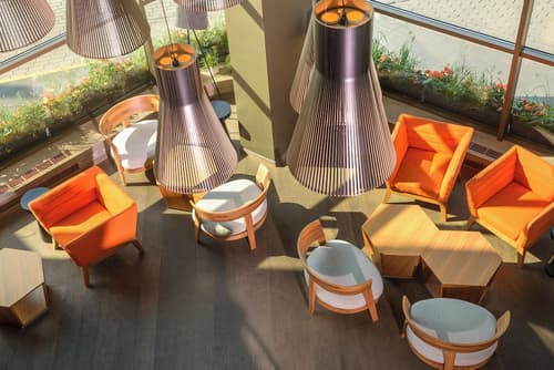 Holiday Inn Vilnius by IHG, Lobby sitting area