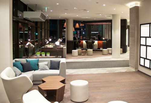 Holiday Inn Vilnius by IHG, Lobby sitting area
