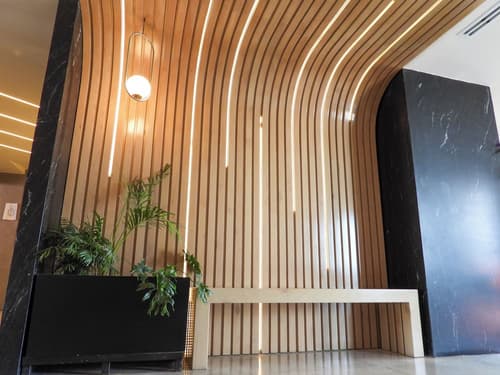 Seven Crown La Paz Malecon, Reception