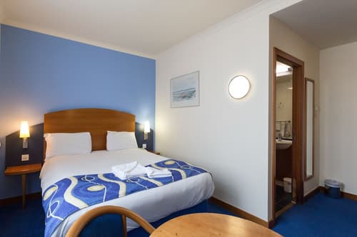 London Wembley International Hotel, Room