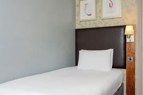 London Croydon Aerodrome Hotel, BW Signature Collection, Room