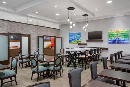 Hampton Inn by Hilton Kamloops, Breakfast area