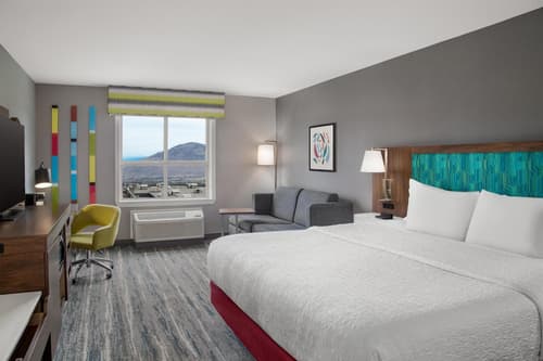 Hampton Inn by Hilton Kamloops, Room