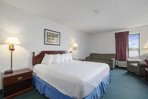 Days Inn by Wyndham Battlefield Rd/Hwy 65, Room