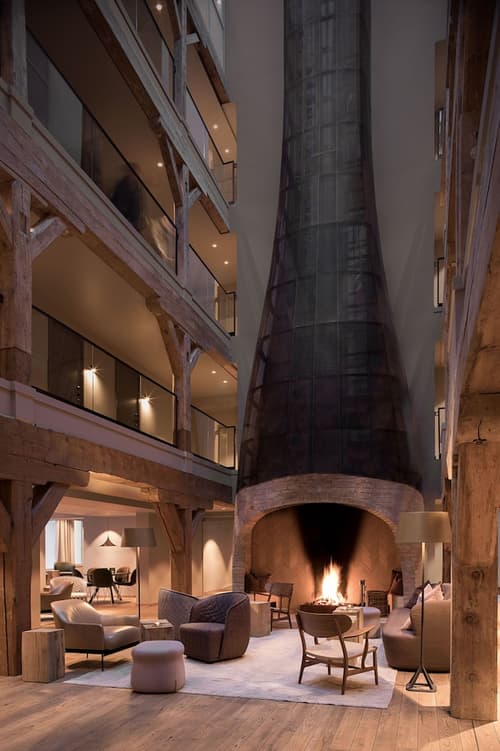 Hotel Brosundet, Lobby sitting area