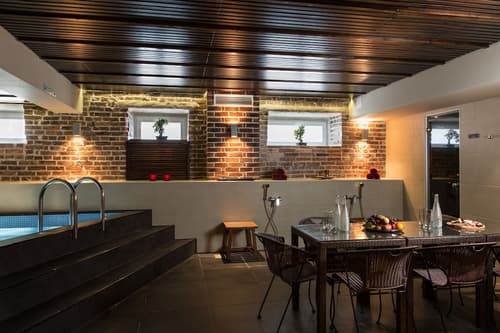 Kreutzwald Hotel Tallinn, Indoor spa tub