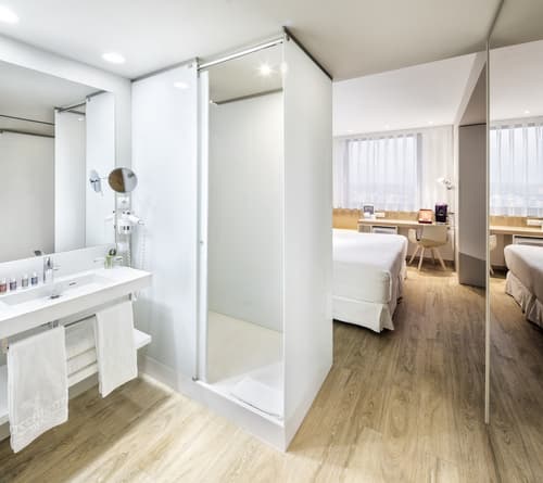 Occidental Praha, Room