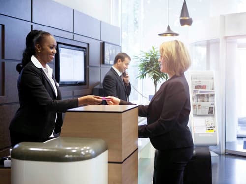 Novotel Paris 17, Reception